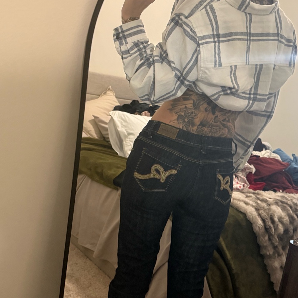 Rocawear Women's Skinny Jeans - Dark Blue with Gold Accents